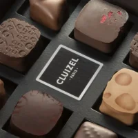 Coffret 8 chocolats noir et lait